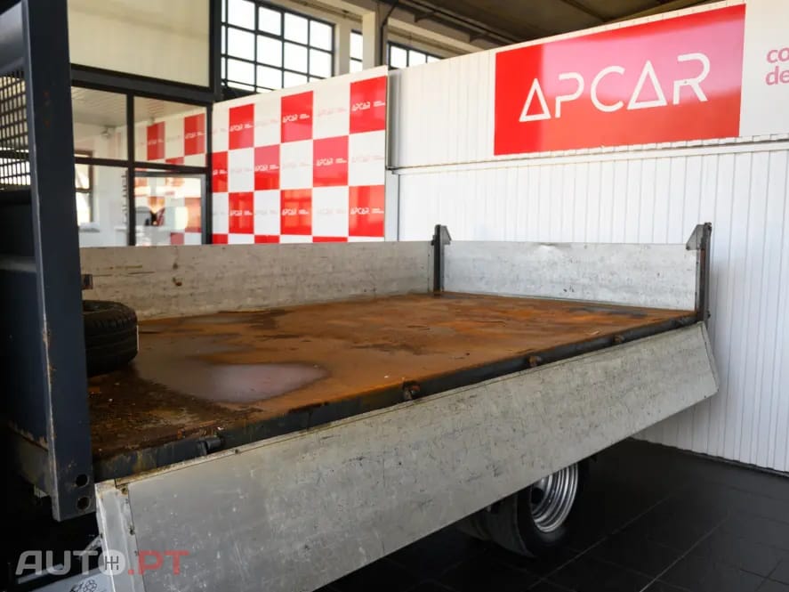 Mitsubishi Canter 3C13 c/ bascula