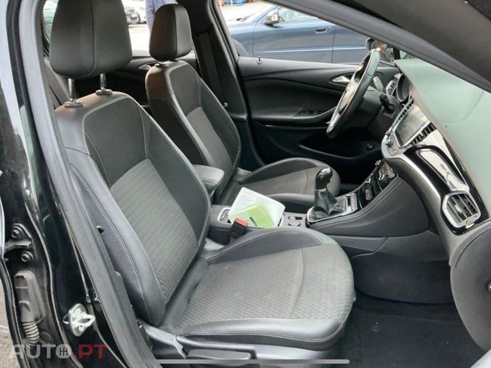 Opel Astra 1.0 Innovation S/S