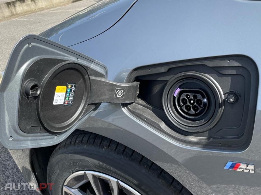 BMW 225 e xDrive Pack Desportivo M