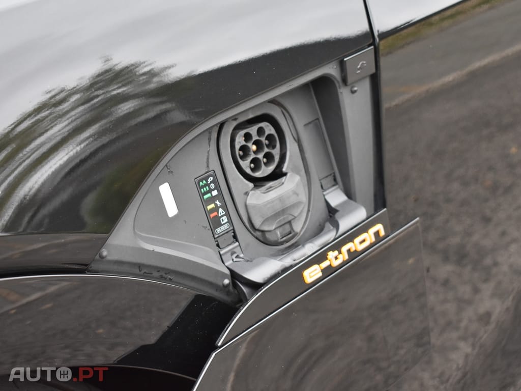 Audi E-Tron 55 quattro S line