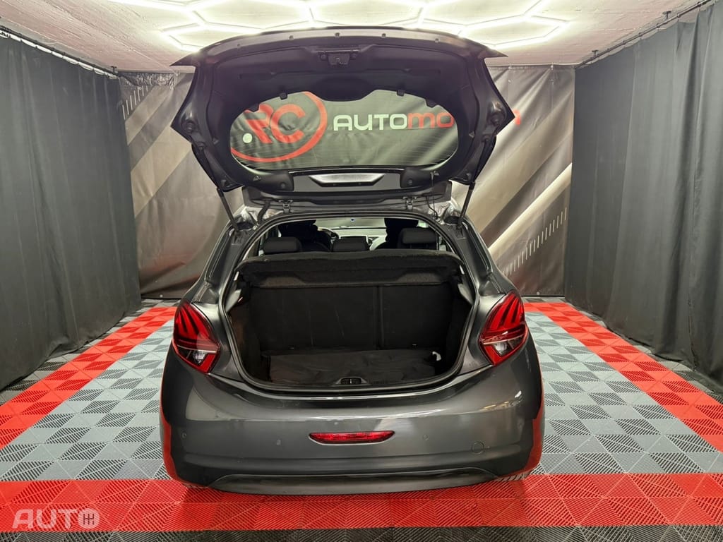 Peugeot 208 1.2 PureTech Style