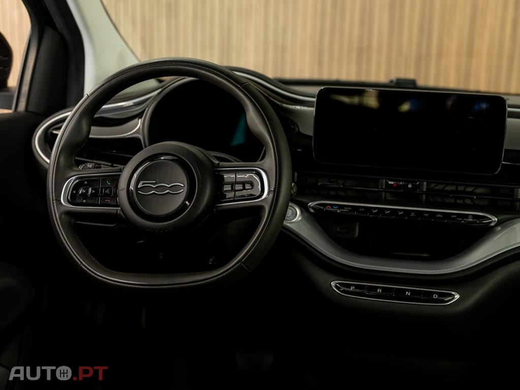 Fiat 500e 3+1 42 kWh