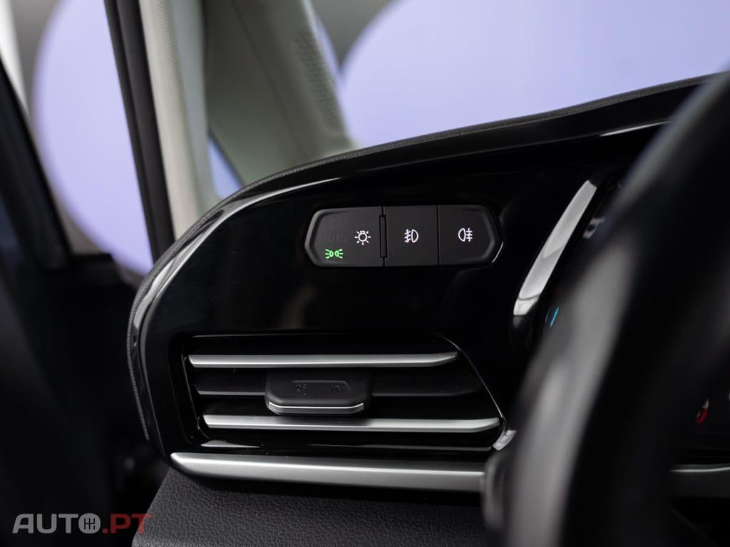 Ford Tourneo Grand 2.0 TDCi Active