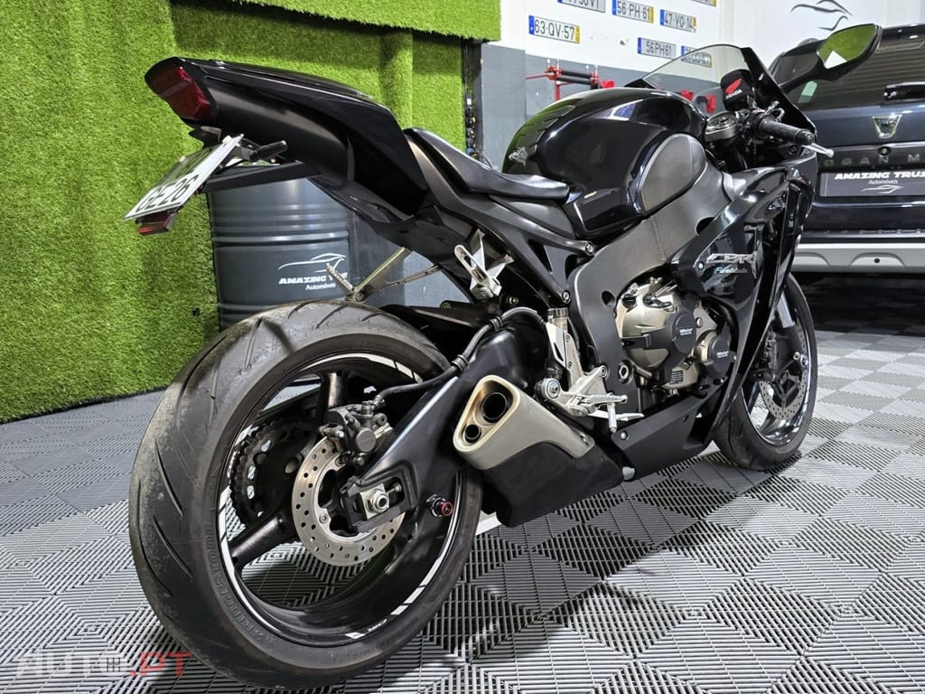 Honda CBR 1000 RR Fireblade