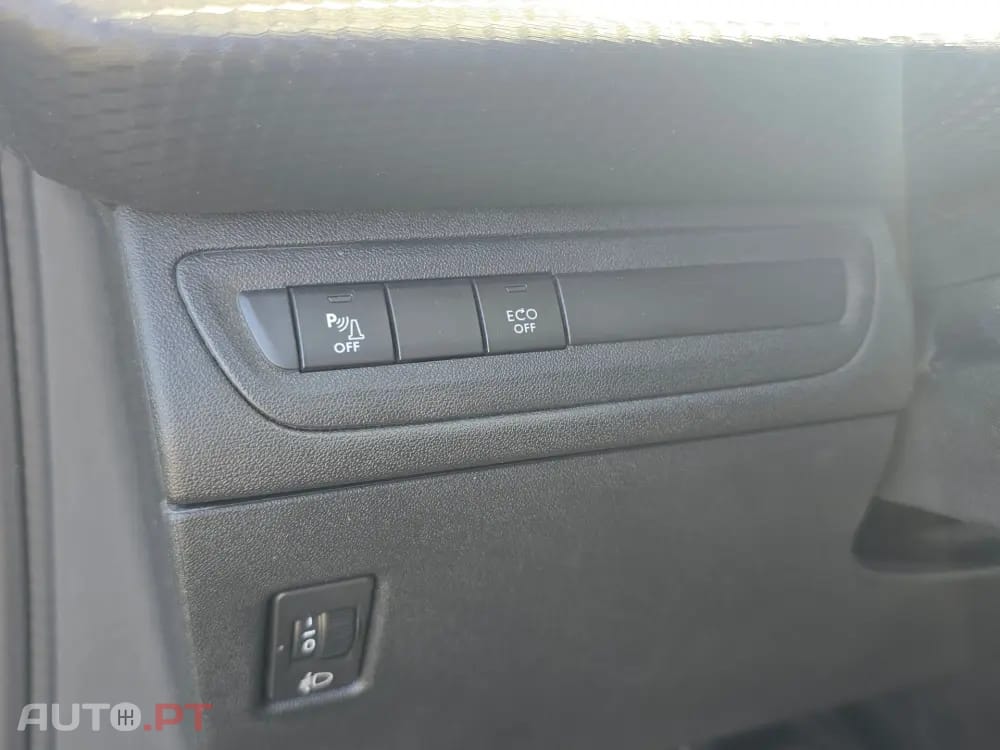 Peugeot 2008 PureTech 130 Allure Pack