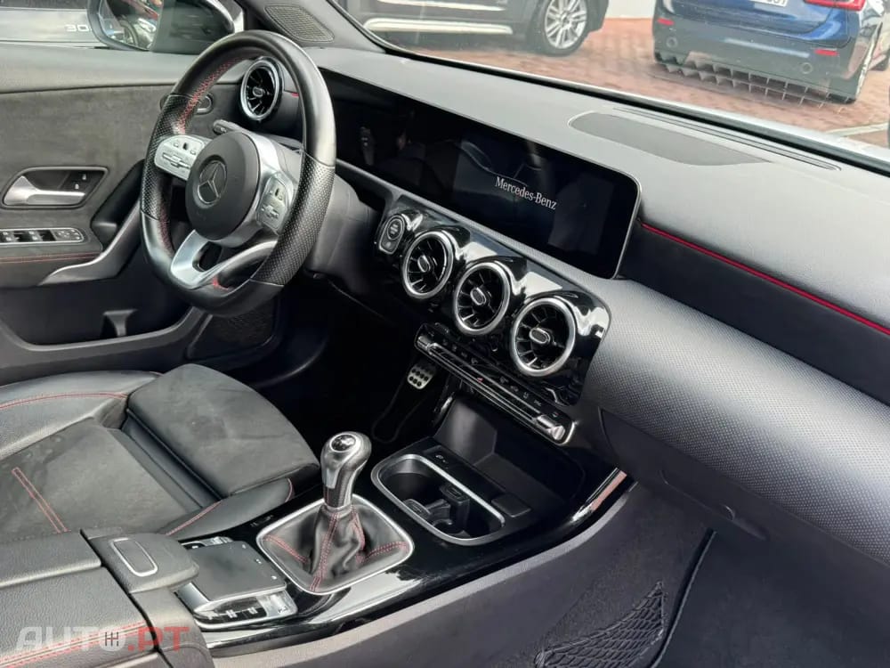 Mercedes-Benz A 180 AMG Line
