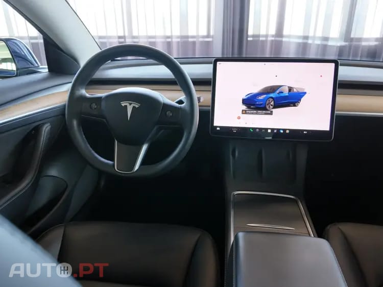 Tesla Model 3 Standard Range Plus RWD