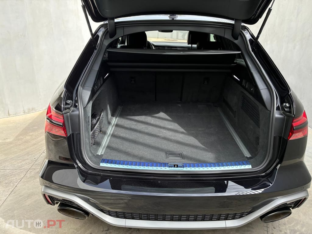 Audi RS6 Avant 4.0 TFSI Performance quattro Tiptronic