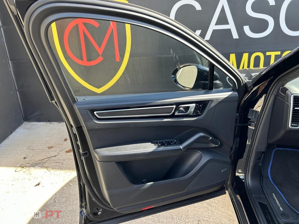 Porsche Cayenne GTS