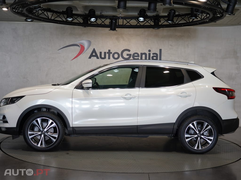 Nissan Qashqai 1.3 DIG-T N-Connecta J18