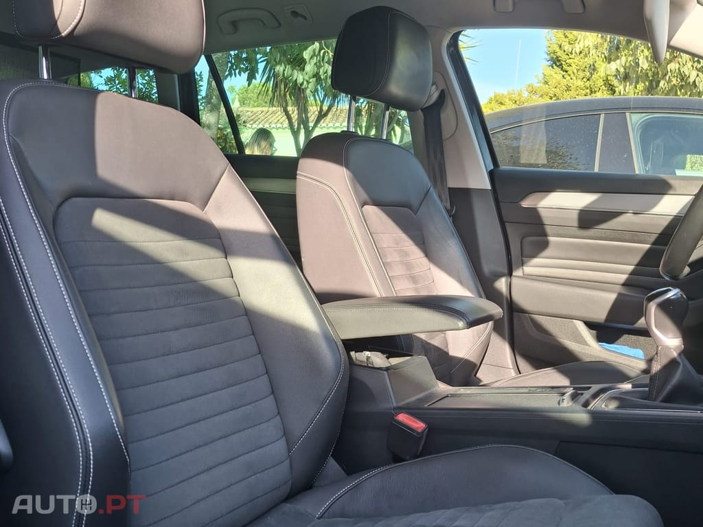 Volkswagen Passat R line