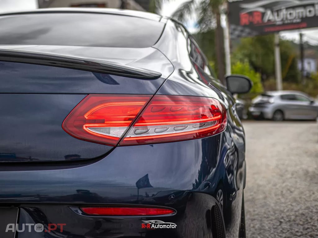 Mercedes-Benz C 220 D COUPÉ LUXURY 9G-TRONIC