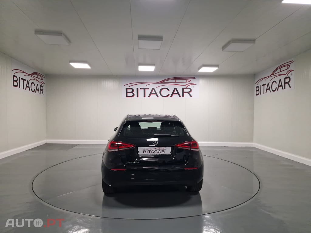 Mercedes-Benz A 250 E STYLE PLUS Hibrido Plug-In
