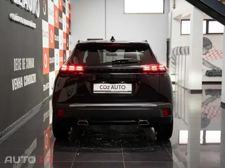 Peugeot 2008 1.2 PureTech Allure EAT8