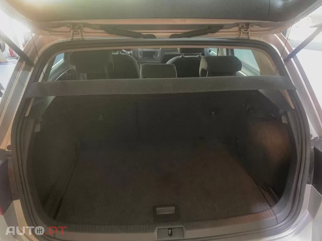 Volkswagen Golf 1.6 TDi Confortline