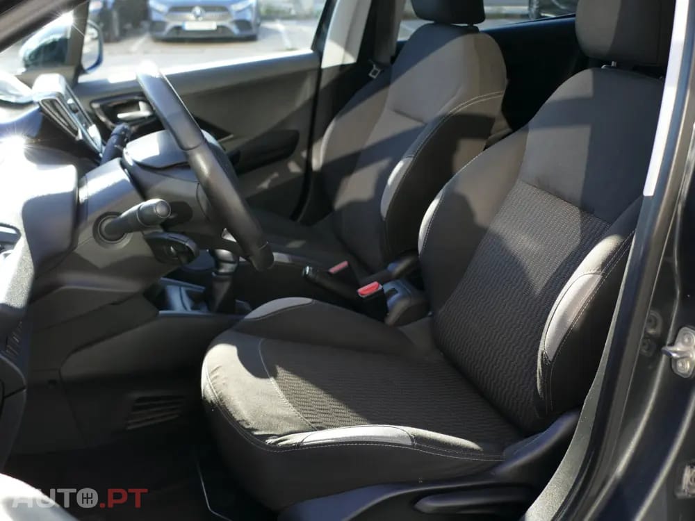 Peugeot 208 1.4 HDi Active