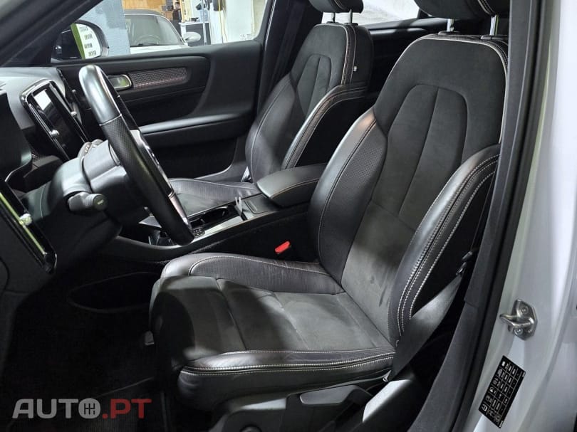 Volvo XC40 P8 AWD Recharge RDesign