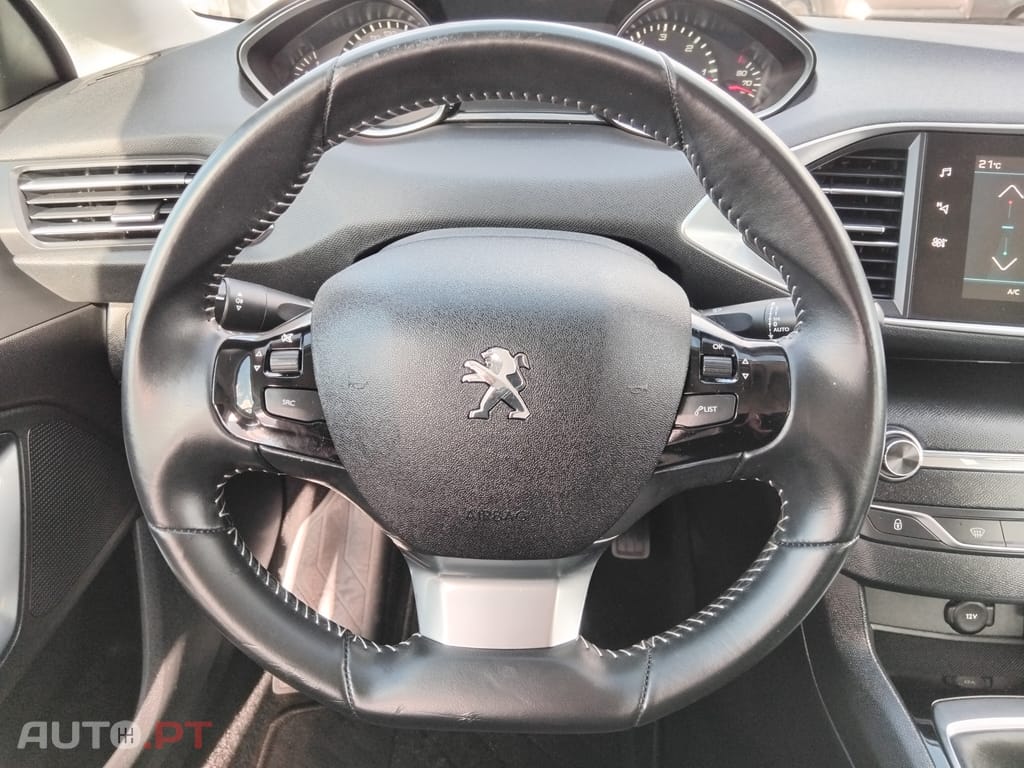 Peugeot 308 II 1.5 BlueHDi Business Line