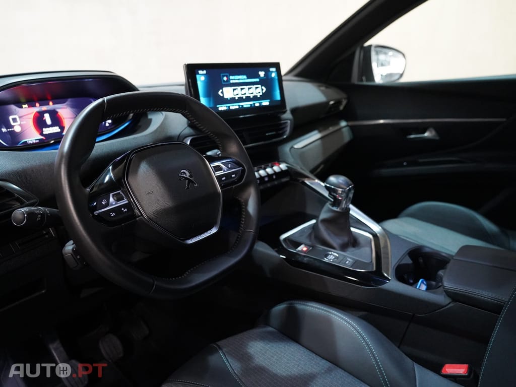 Peugeot 5008 1.2 PureTech Allure Pack