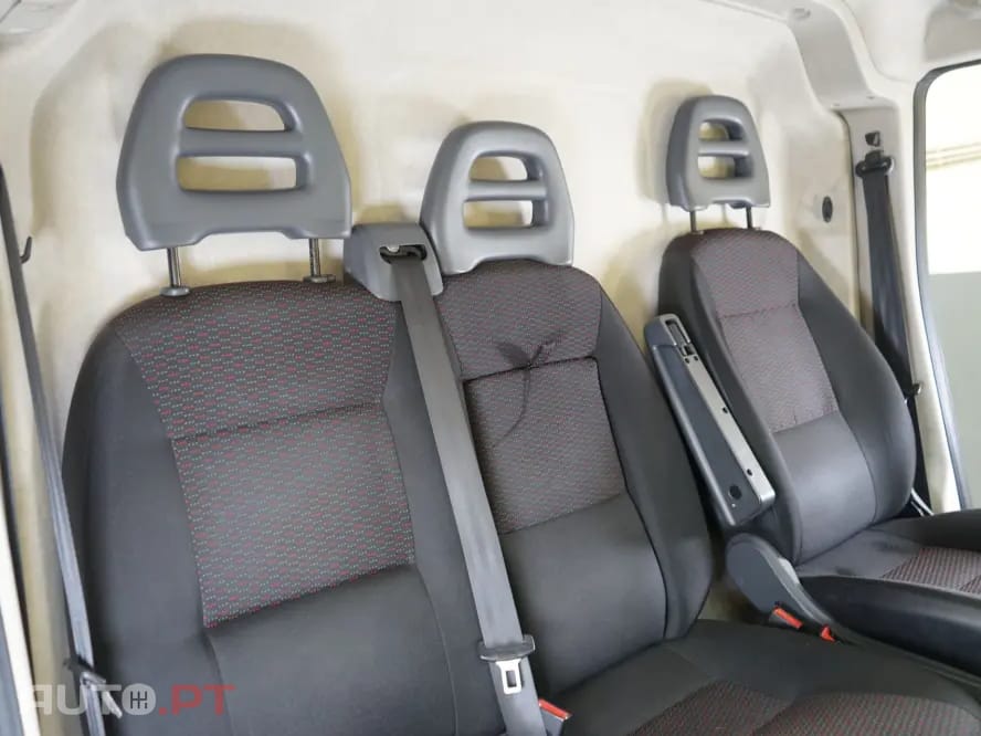 Peugeot Boxer 2.0 BlueHDi 330 L2H2