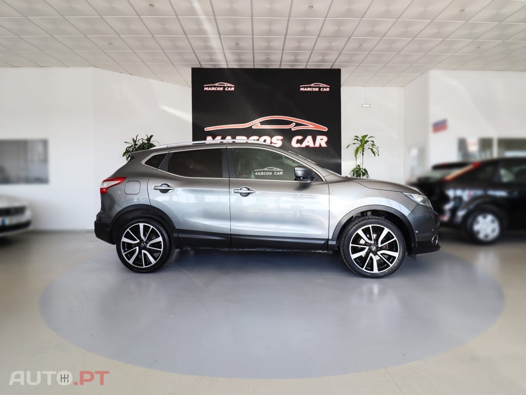 Nissan Qashqai 1.5 dCi Tekna Premium A+C