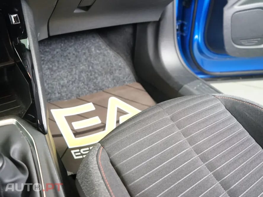 Peugeot 2008 1.2 PureTech Allure Pack