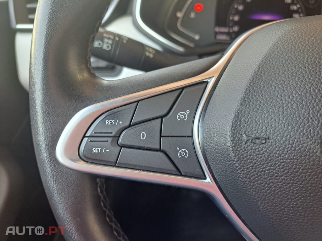 Renault Clio 1.0 TCe Intens Bi-Fuel