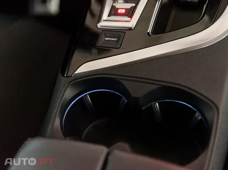 Peugeot 3008 1.5 BlueHDi GT EAT8