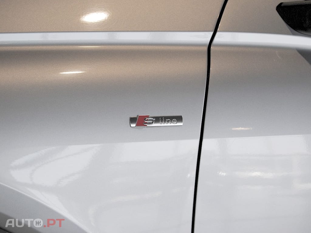 Audi Q4 E-Tron 45 82 kWh SE Business Plus