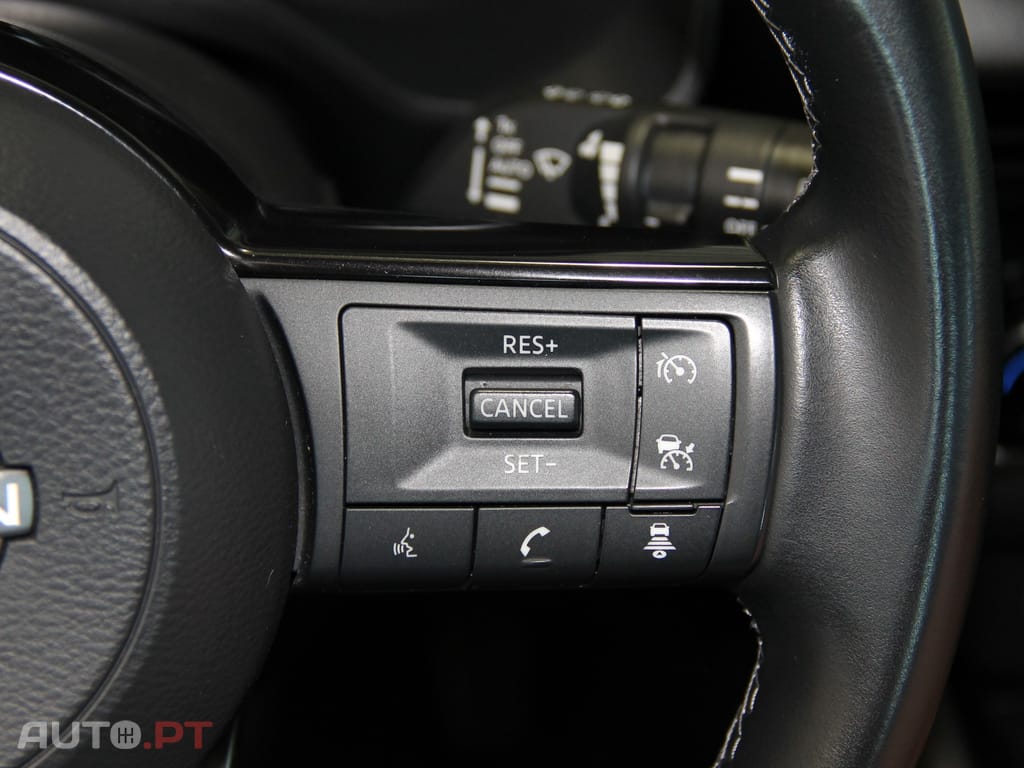 Nissan Qashqai 1.3 DIG-T Acenta — fotografia 16