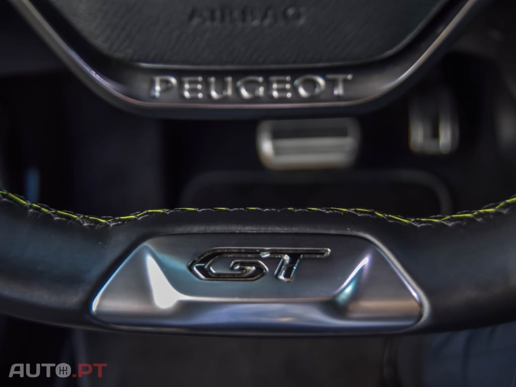 Peugeot 2008 1.2 PureTech GT Line EAT8