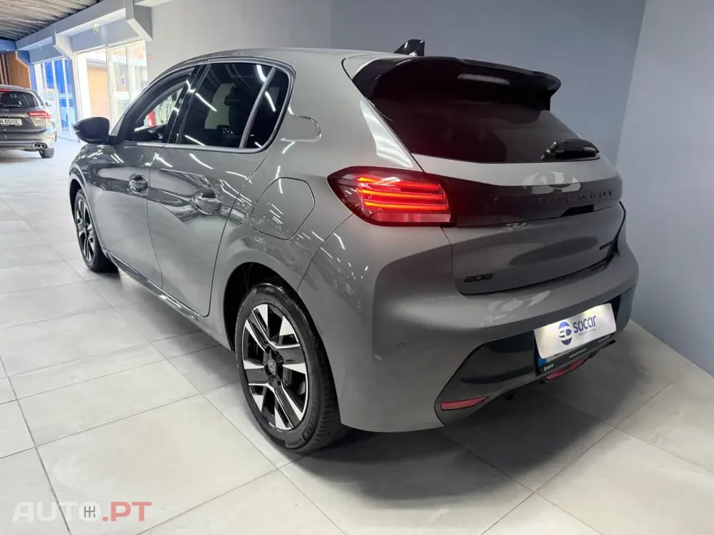 Peugeot 208 1.2 Hybrid Allure e-DCS6