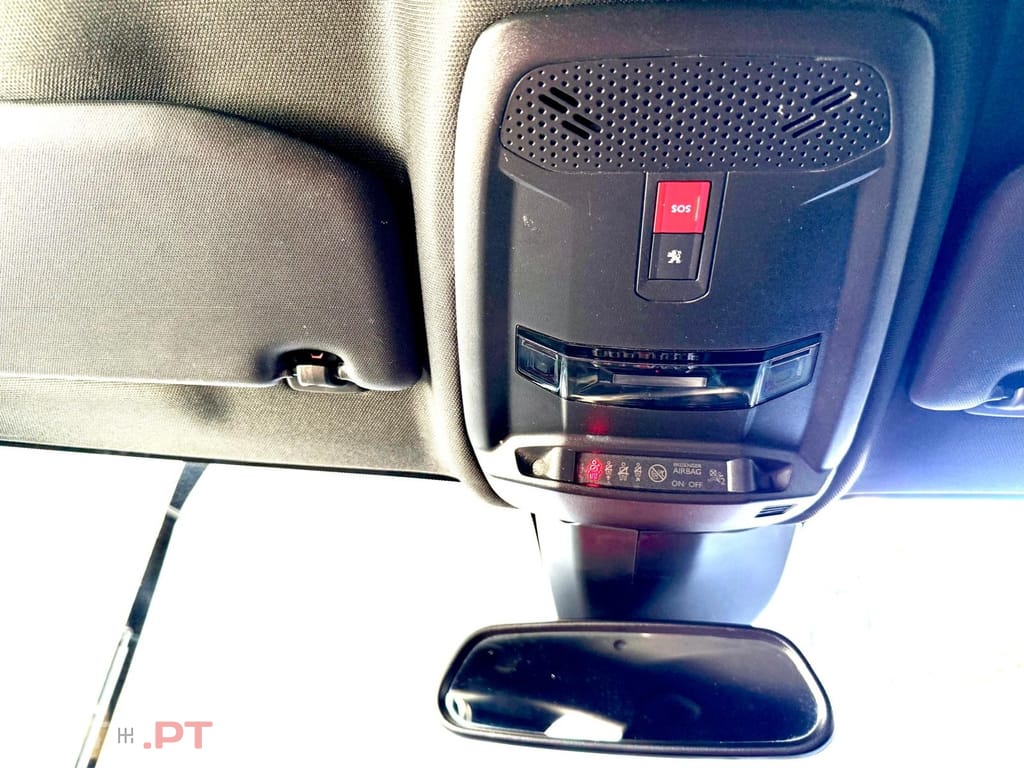 Peugeot E-208 50 kWh GT