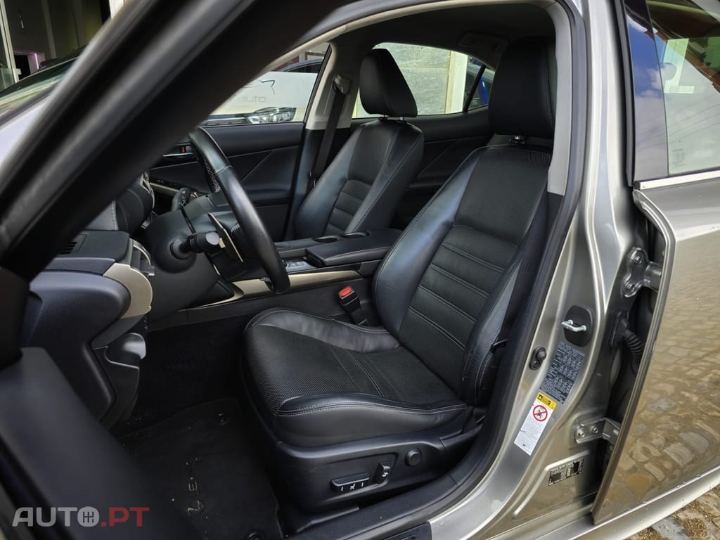 Lexus IS 300 Executive+