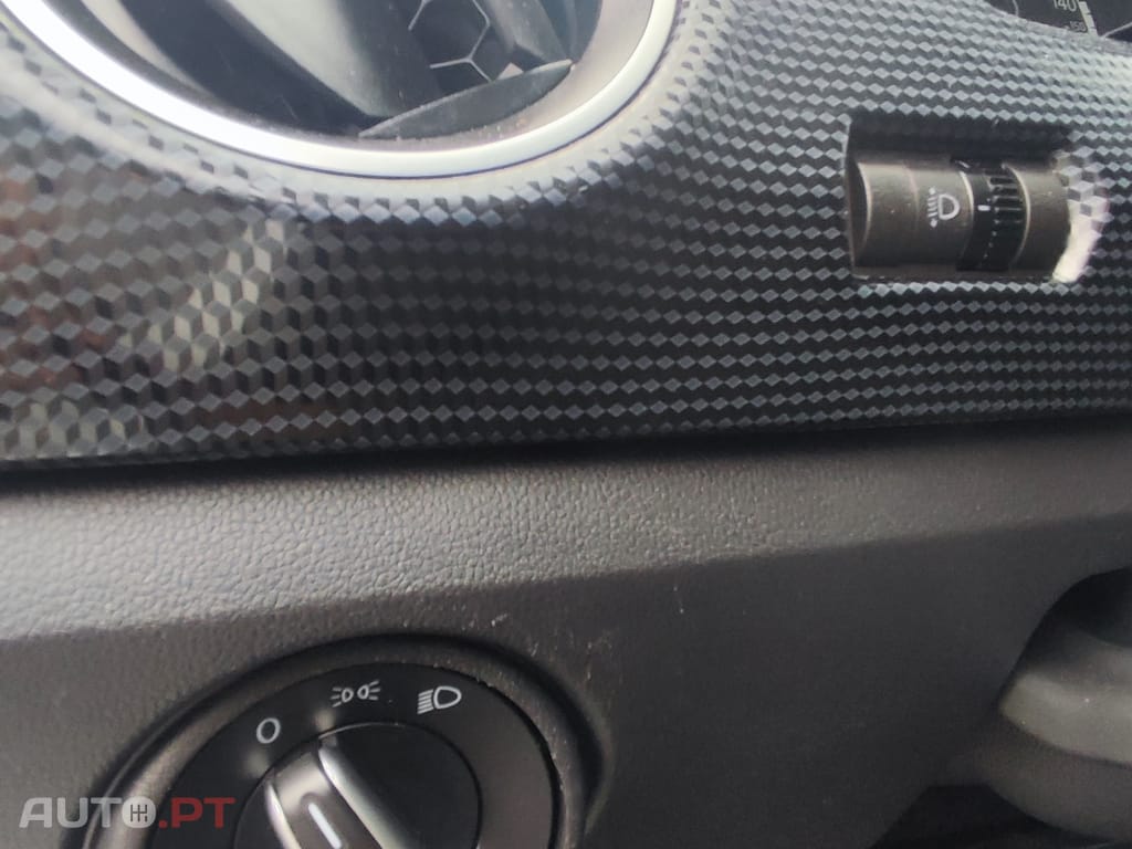 Volkswagen e-Up 100% elétrico