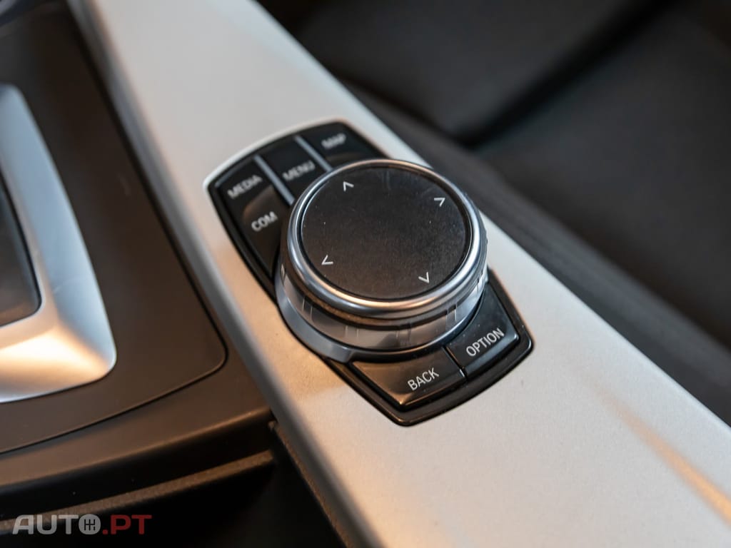 BMW 320 D Look M performance