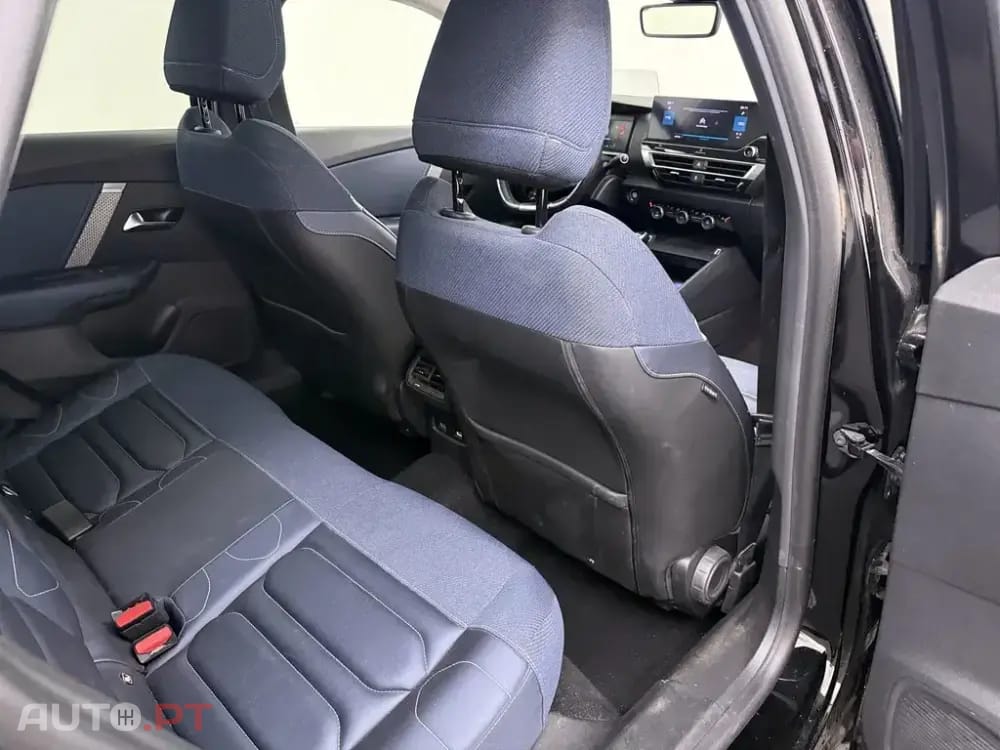 Citroen C4 PureTech 130 Stop & Start Shine