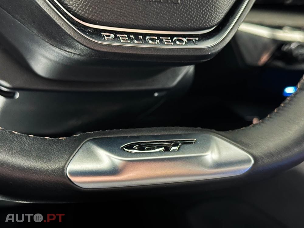 Peugeot 3008 1.6 Hybrid GT Pack e-EAT8