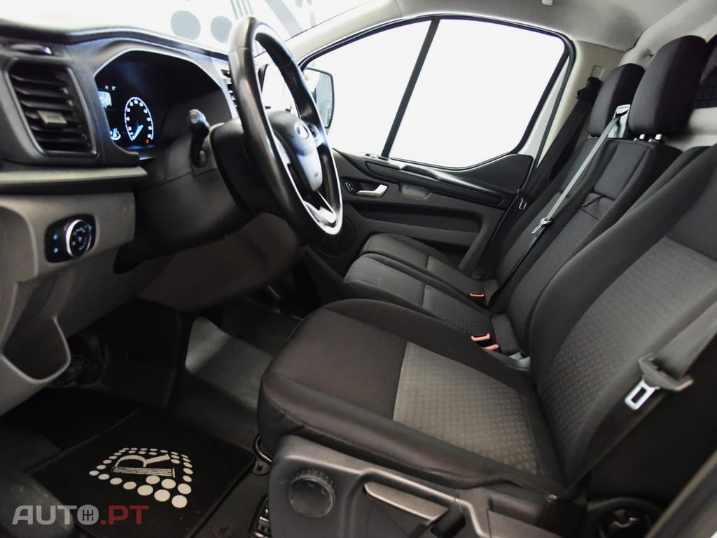 Ford Transit Custom 280L1 2.0 TDCi H1-Tecto Baixo Trend Aut.