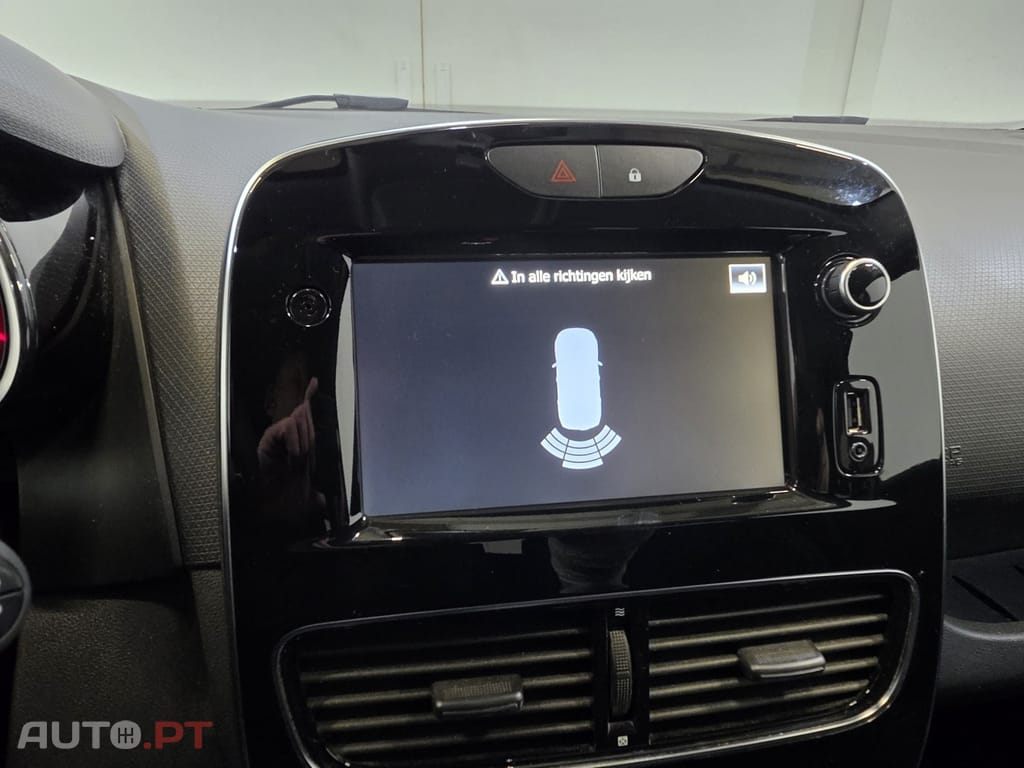 Renault Clio (Energy) TCe 75 Start & Stop LIMITED