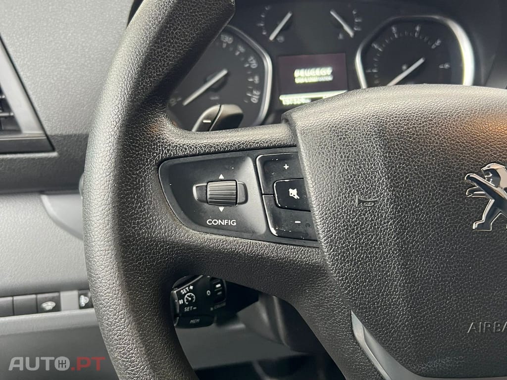 Peugeot Expert 2.0 BlueHDi L2H1 Premium Standard EAT8