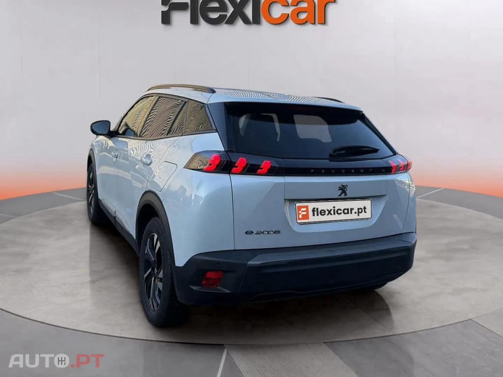 Peugeot E-2008 Allure