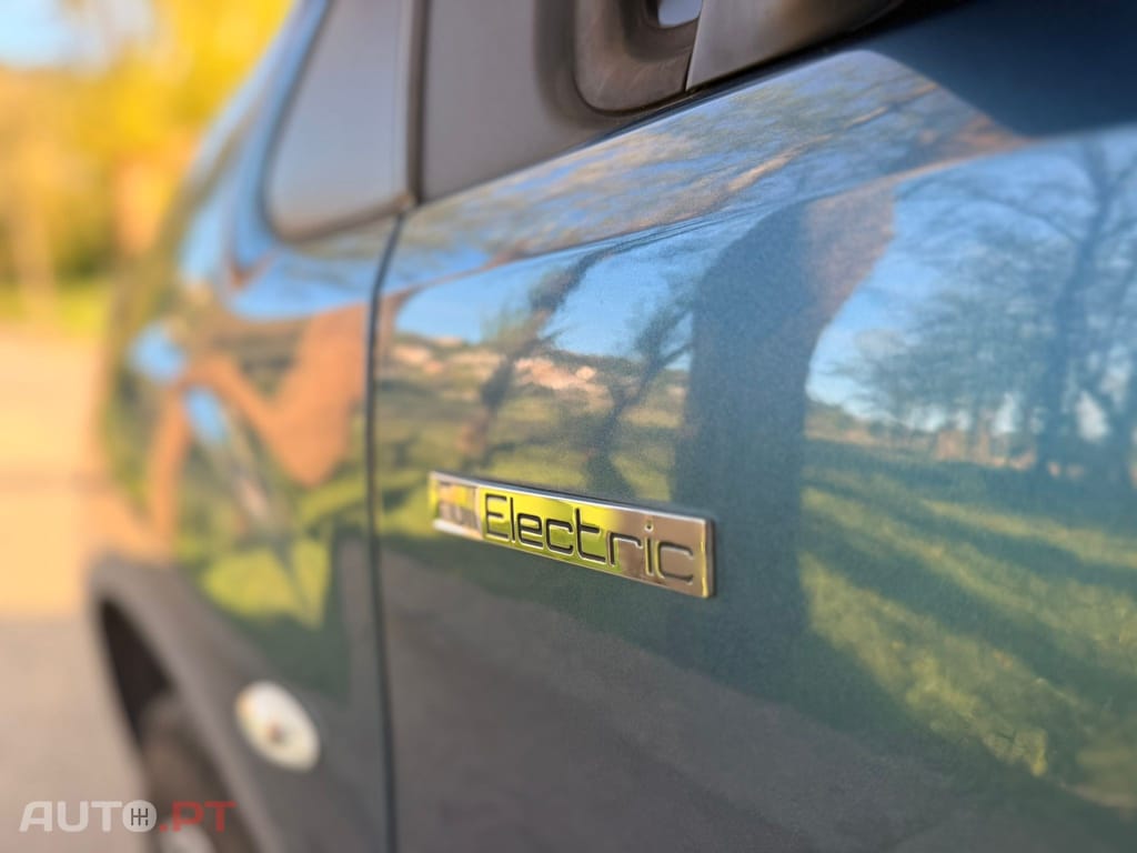 Peugeot E-Partner Action