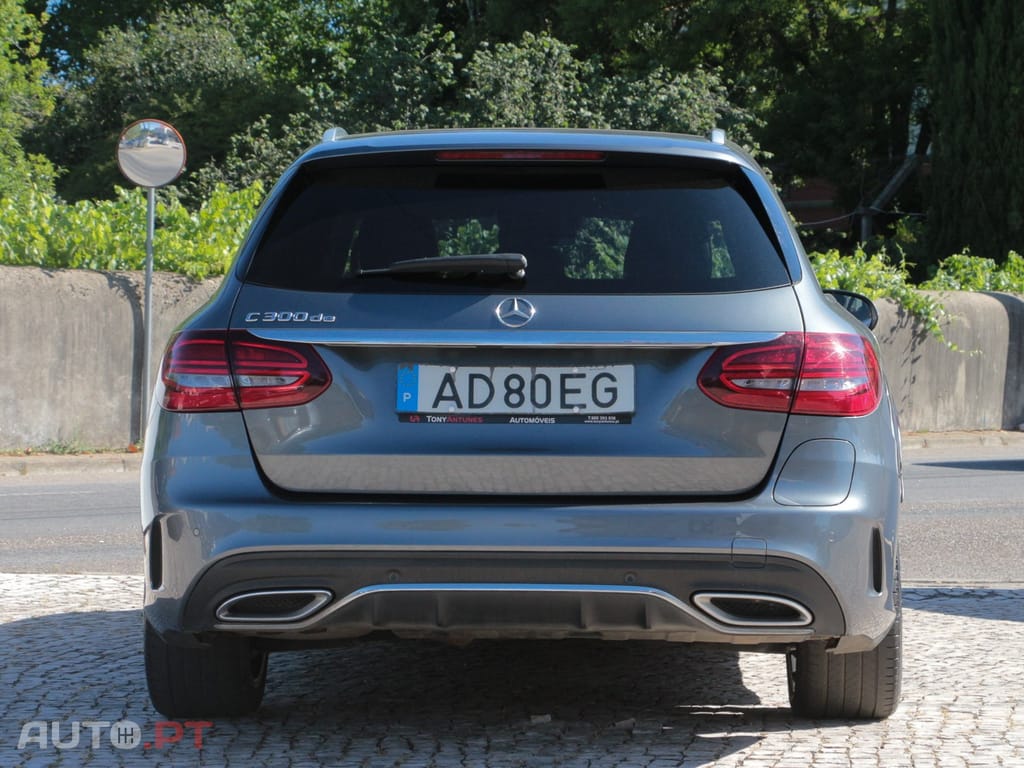 Mercedes-Benz C 300 de AMG Line