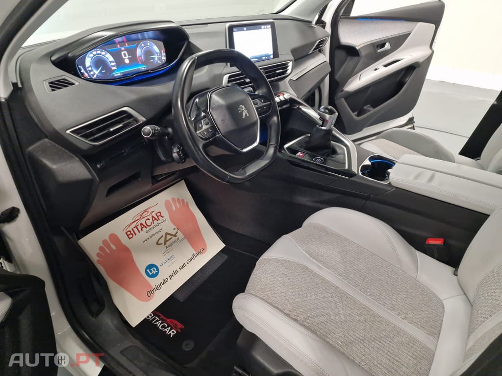 Peugeot 3008 1.5 BlueHDi Allure