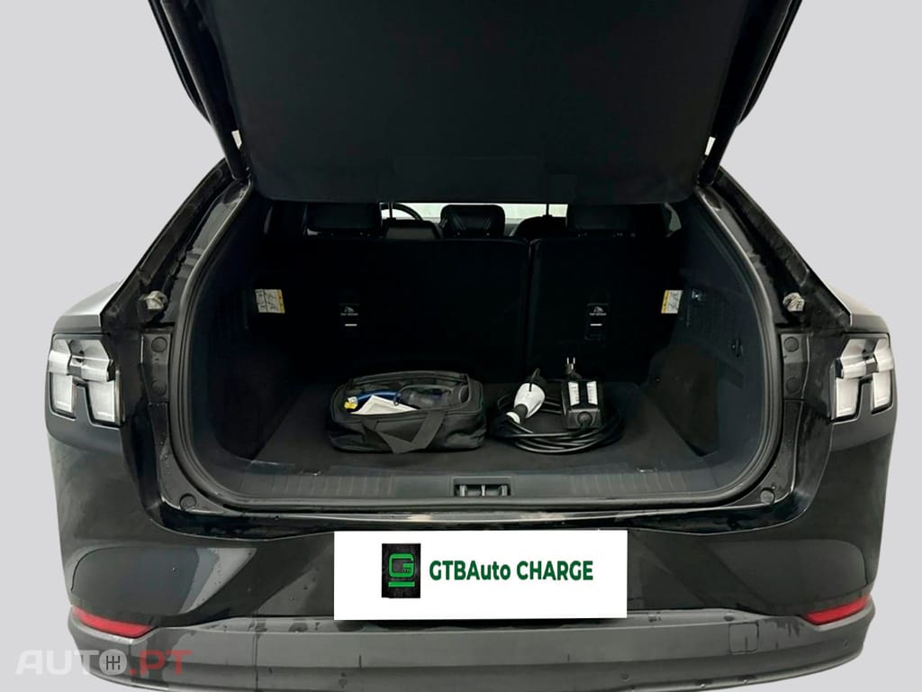 Ford Mustang Mach-E 75.7 kWh Premium AWD