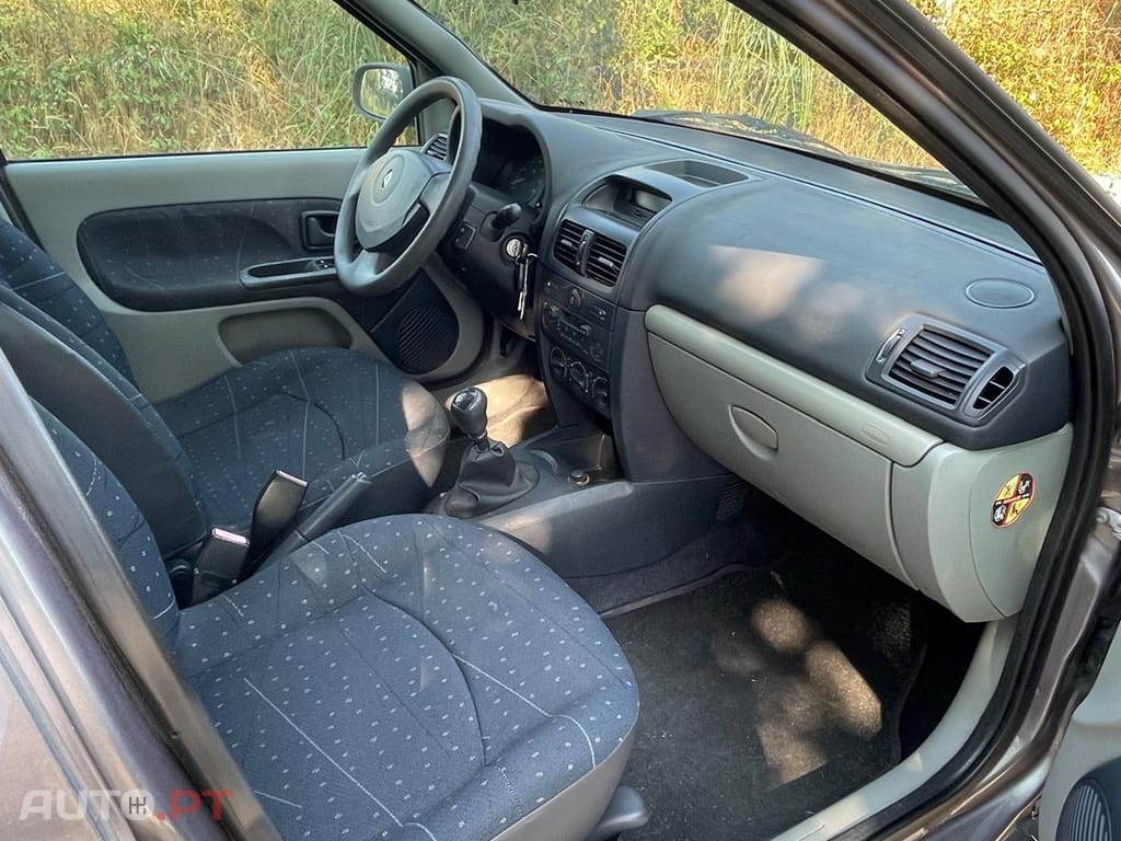 Renault Clio CLIO
