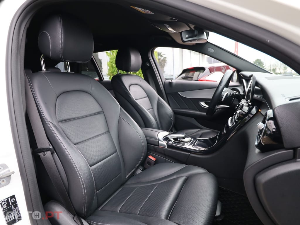 Mercedes-Benz C 300 de T 9G-TRONIC AMG Line