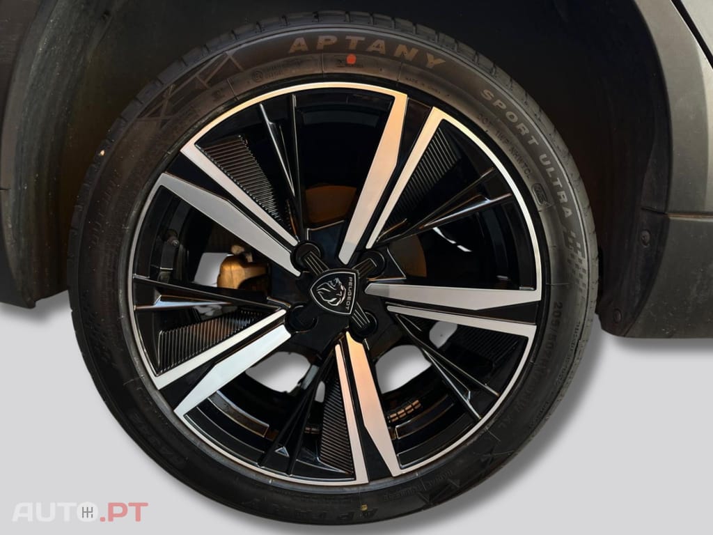Peugeot 2008  1.2 PureTech Crossway