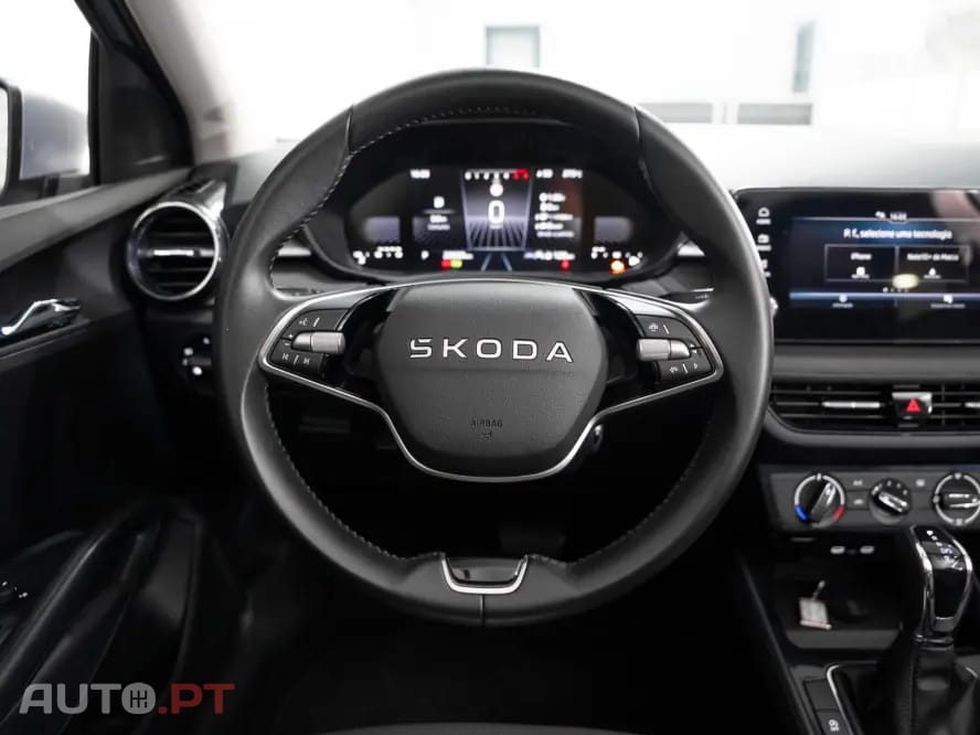 Skoda Fabia 1.0 TSI Selection DSG